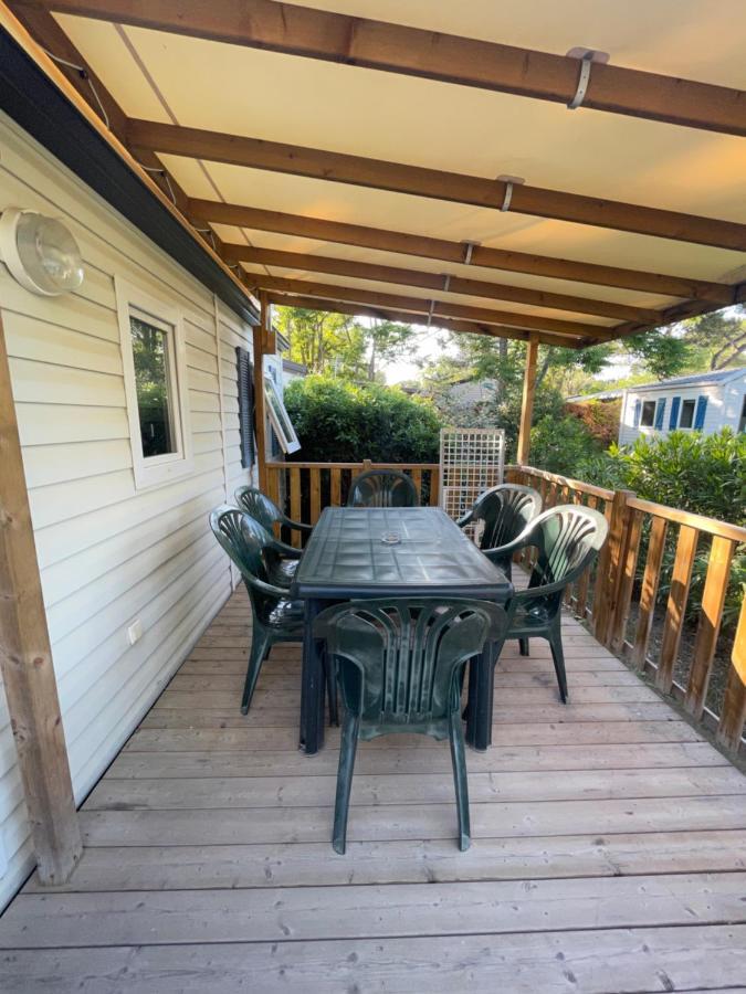 Mobil-Home Au Pied Du Luberon La Roque-d'Antheron Εξωτερικό φωτογραφία