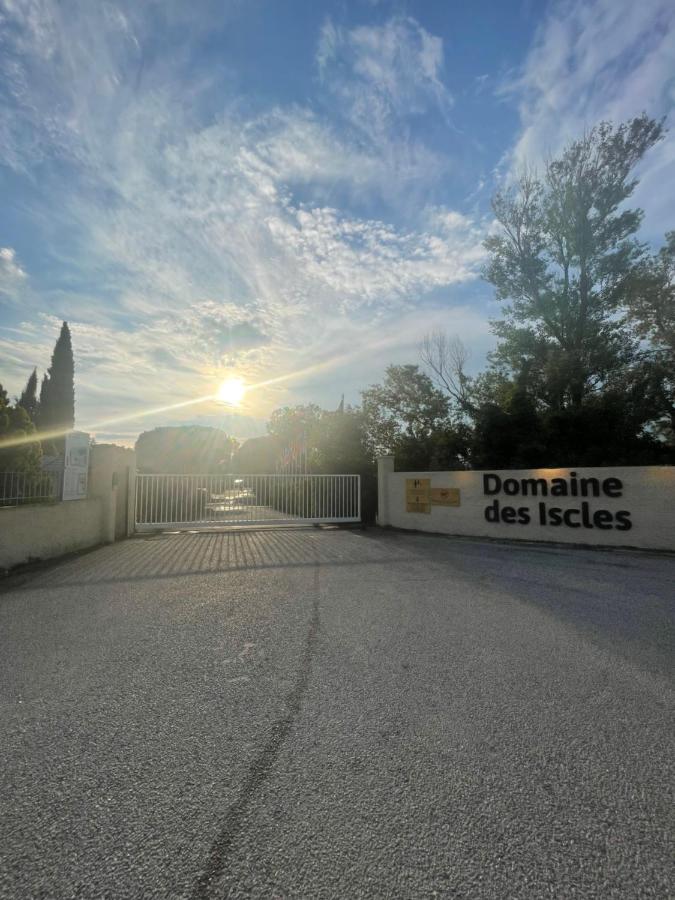 Mobil-Home Au Pied Du Luberon La Roque-d'Antheron Εξωτερικό φωτογραφία